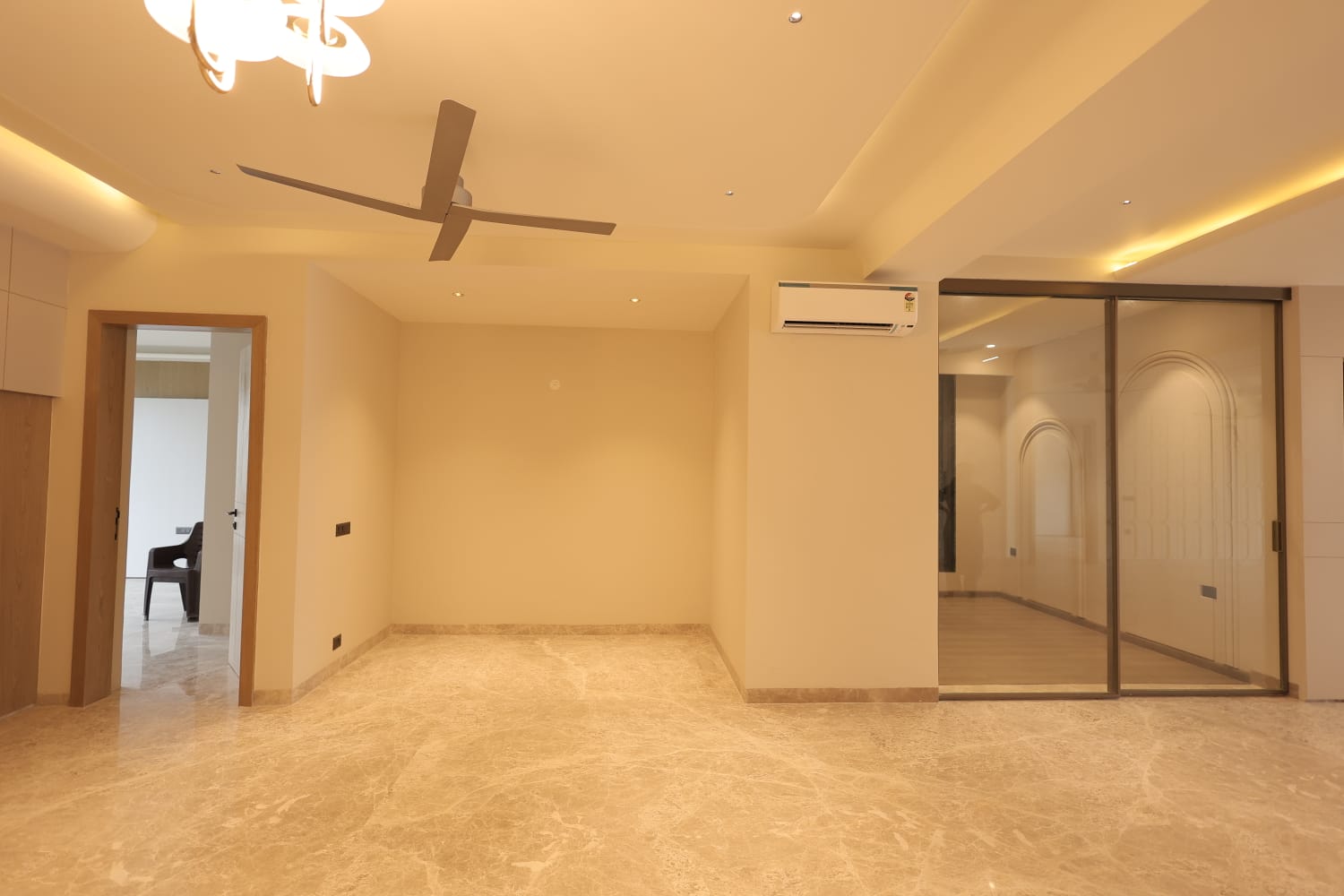 4 BHK builder floor - Image 20