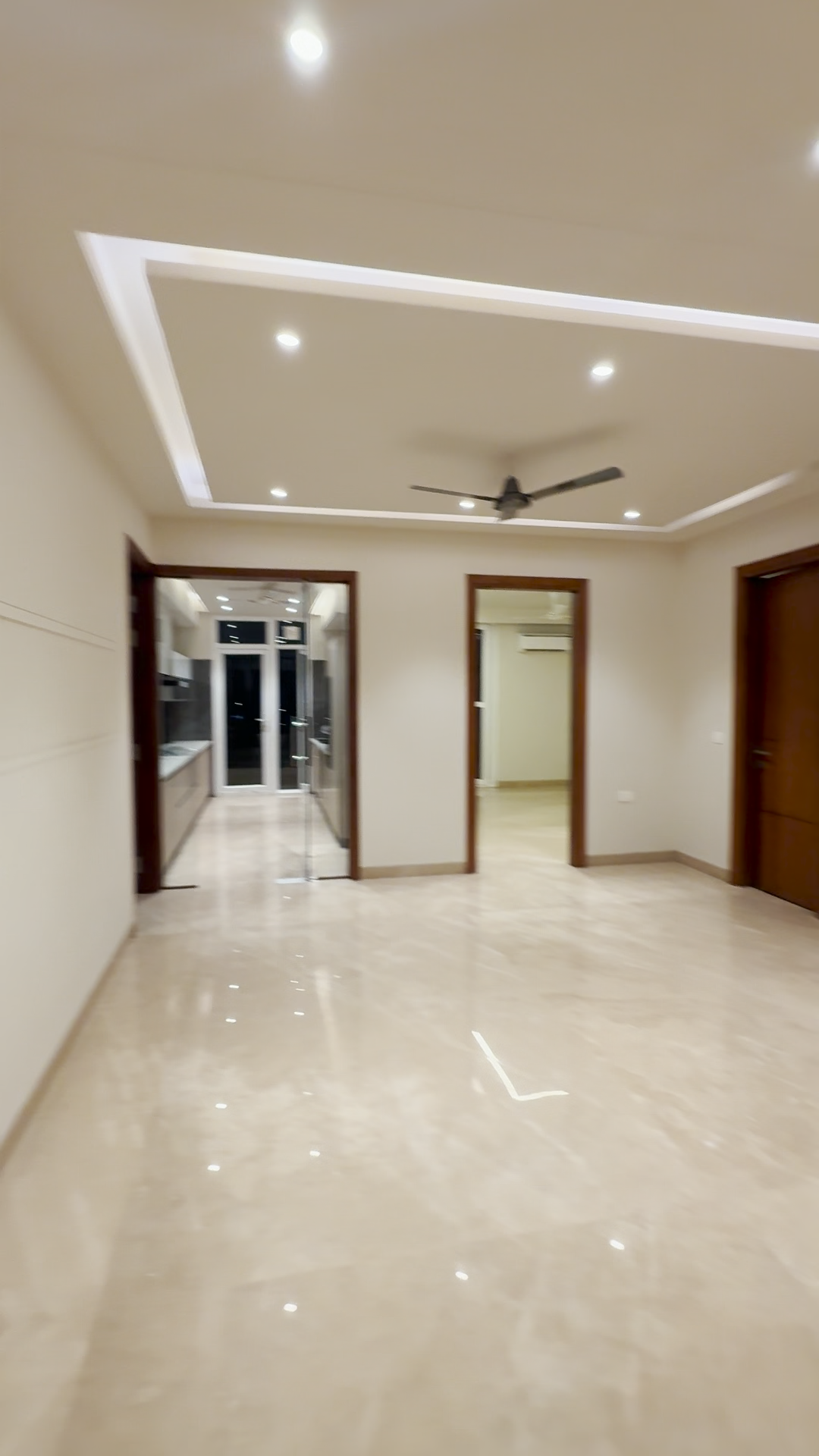 4 BHK builder floor - Image 2