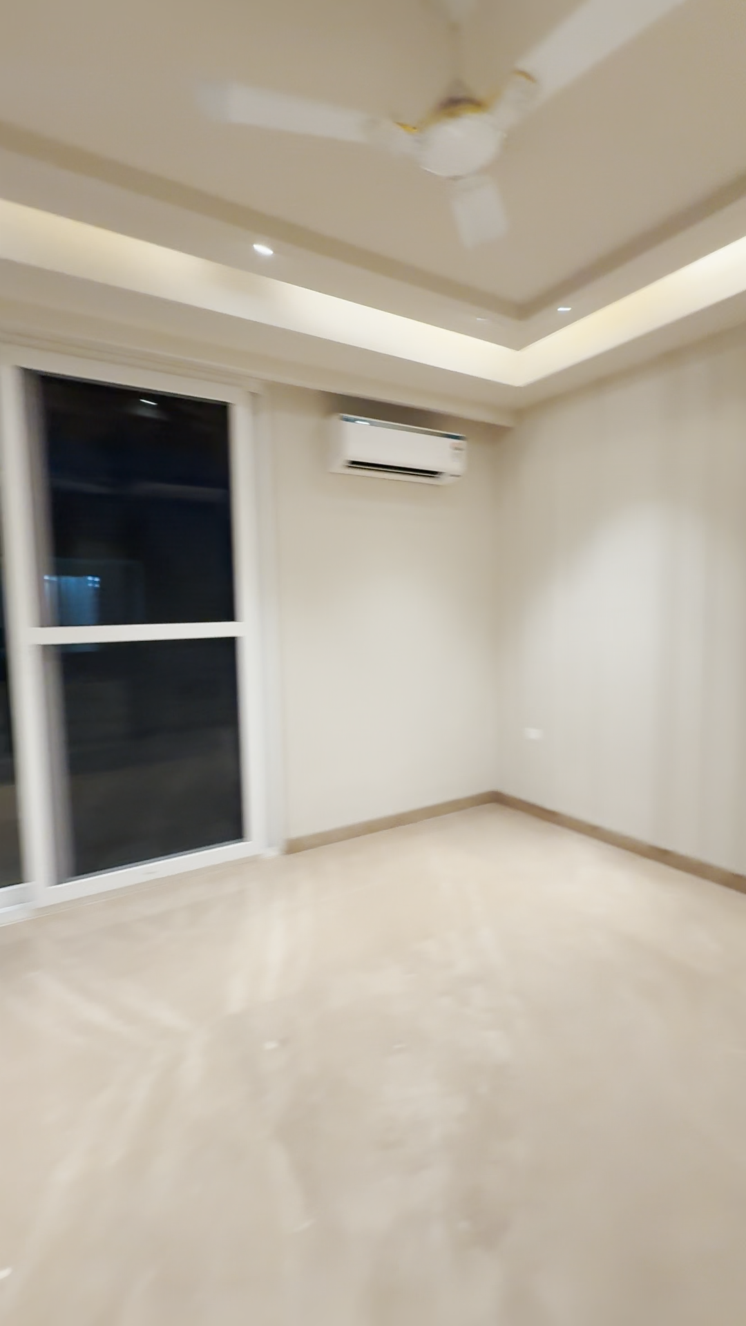 4 BHK builder floor - Image 4