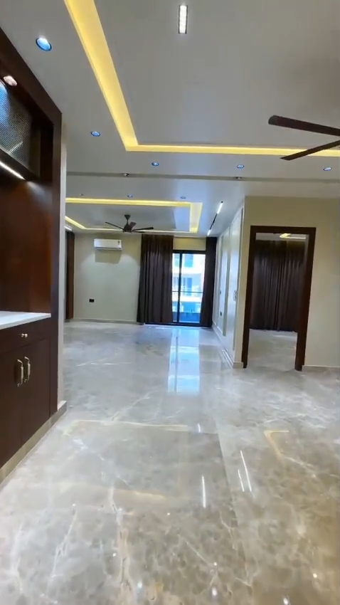 4 BHK builder floor - Image 6