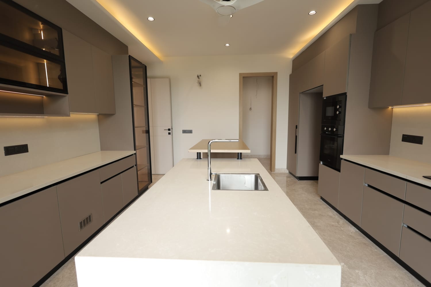 4 BHK builder floor - Image 12