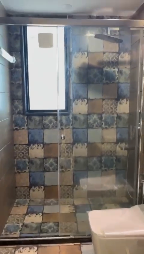 4 BHK builder floor - Image 6