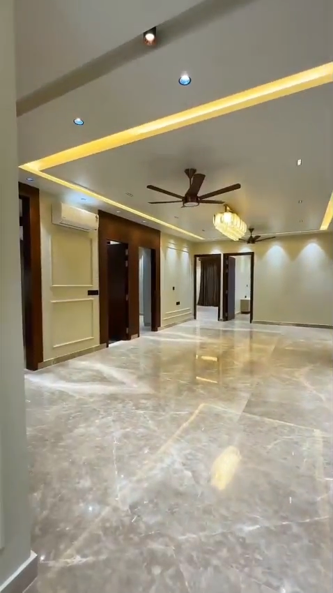4 BHK builder floor