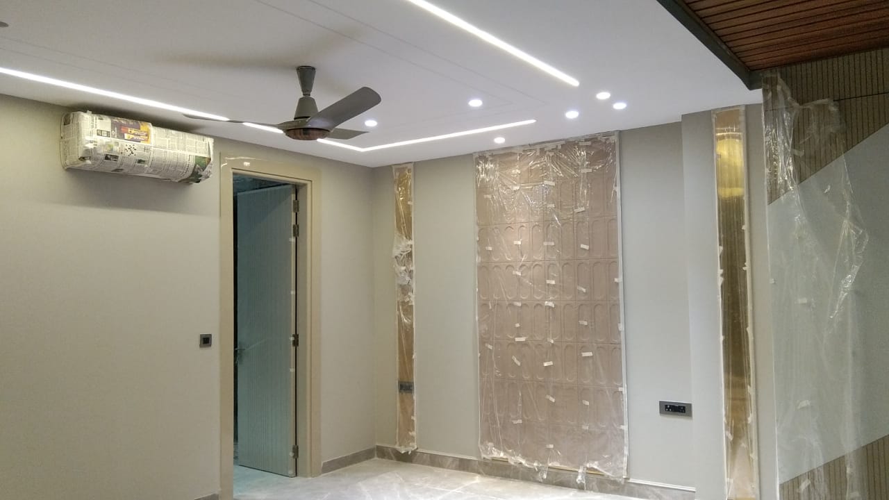 4 BHK builder floor located in the prime residential - Image 7