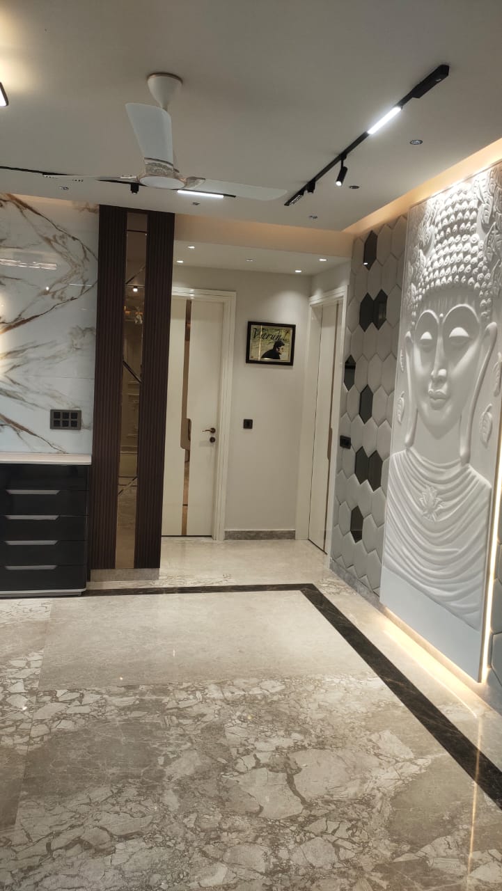 4 BHK builder floor - Image 12