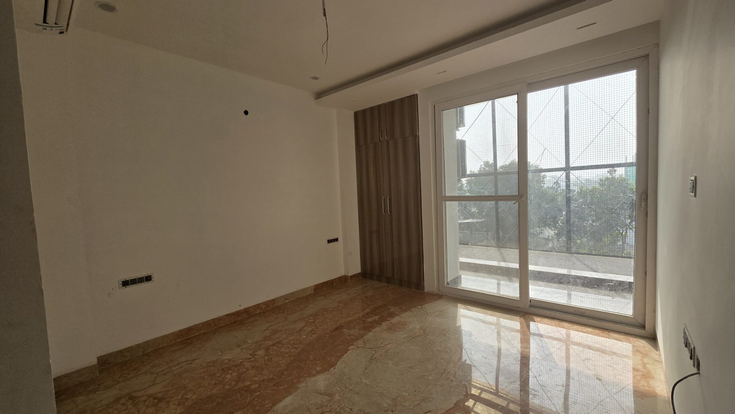 3 BHK builder floor - Image 10