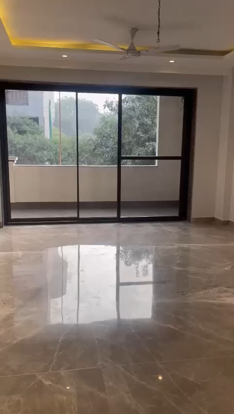 4 BHK builder floor - Image 7