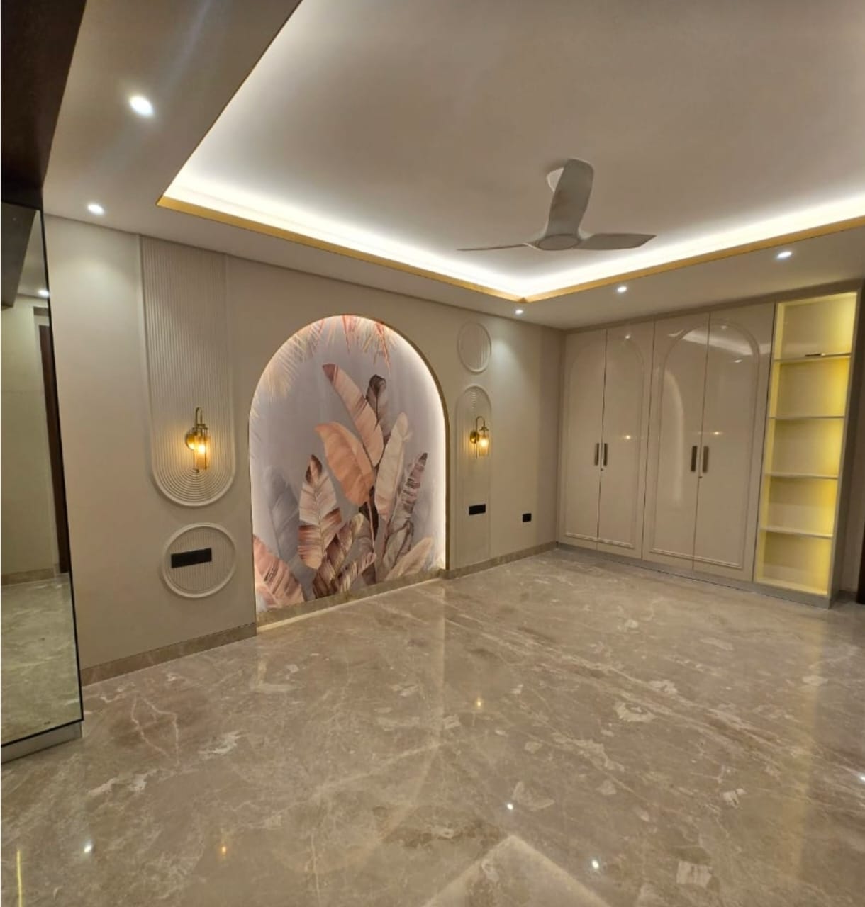 Spacious 4 BHK Builder Floor - Image 5