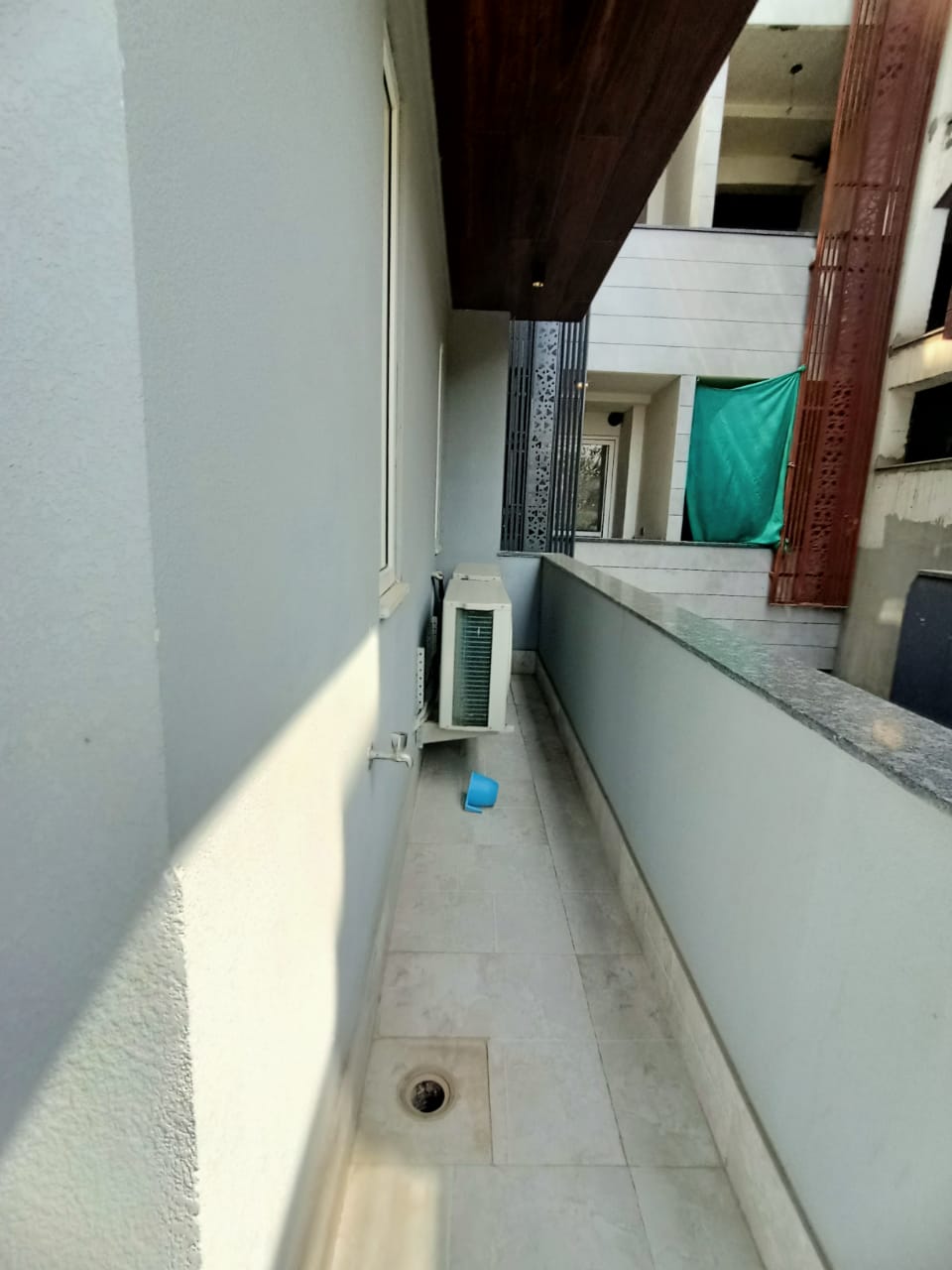 4 BHK builder floor - Image 9