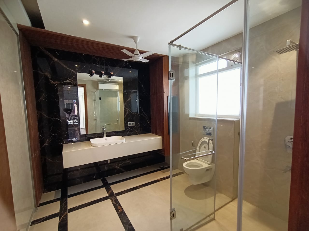 4 BHK builder floor - Image 8