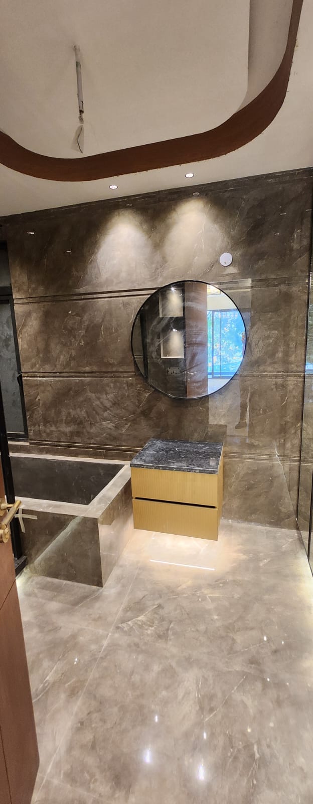 4 BHK builder floor - Image 5