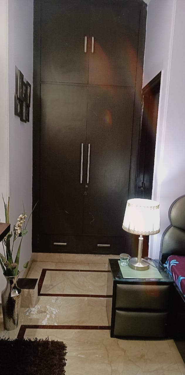 3 BHK builder floor - Image 10