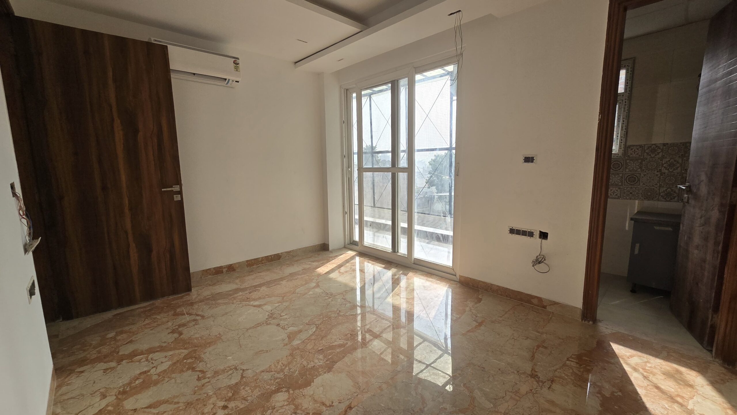 3 BHK builder floor - Image 6