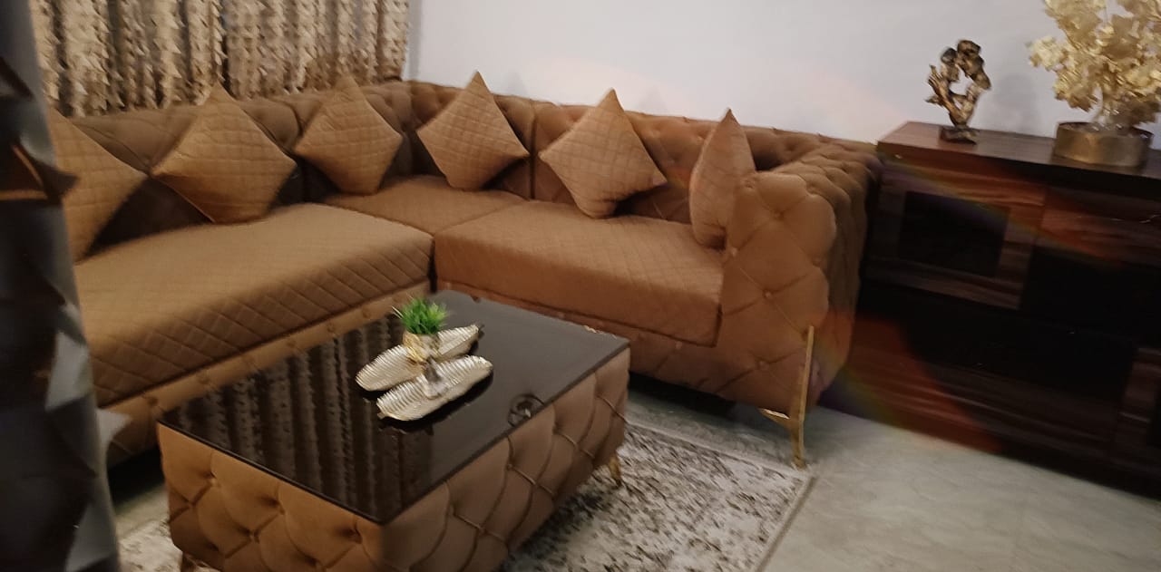 3 BHK builder floor - Image 5