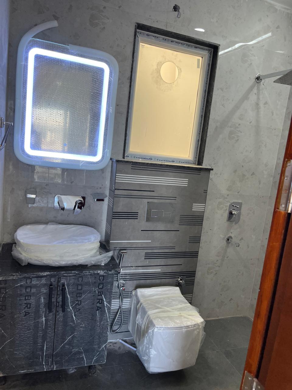 4 BHK builder floor - Image 27